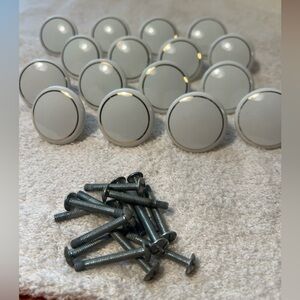16 VTG Porcelain Mushroom Round Cabinet Knobs White W/Gold Trim 1-1/2” Japan